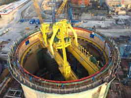 環(huán)吊安裝完成，華龍一號示范項(xiàng)目防城港核電3號機(jī)組“加冕”進(jìn)入倒計時