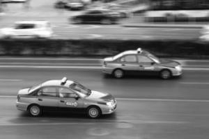 深圳出租車(chē)燃油附加費(fèi)明日零時(shí)起升價(jià)