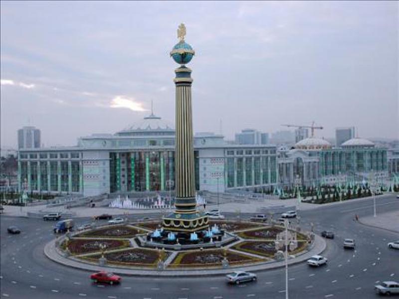 土庫(kù)曼斯坦新建土庫(kù)曼-阿富汗輸電線路完工