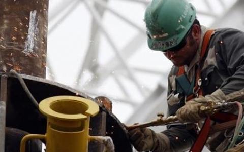 加拿大經(jīng)濟(jì)復(fù)蘇受石油驅(qū)動