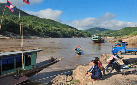 盡管老撾要求停止新的水電項目，但開發(fā)商仍在向大壩前進(jìn)