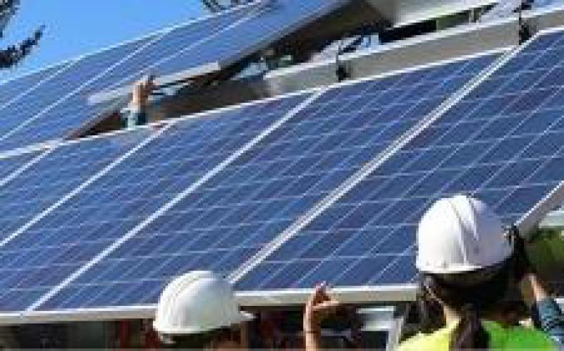 Solar Power International網(wǎng)絡(luò)和職業(yè)發(fā)展太陽能獎學(xué)金獲得者