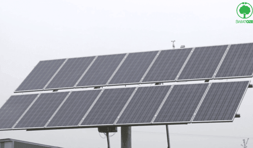 Jastrz?bskaSpó?kaW?glowa的太陽能農(nóng)場