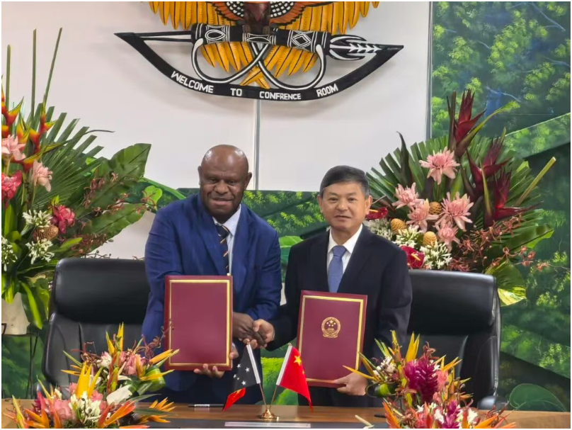 中國—巴布亞新幾內亞應對氣候變化南南合作低碳示范區(qū)光儲一體項目執(zhí)行協(xié)議在巴新簽署