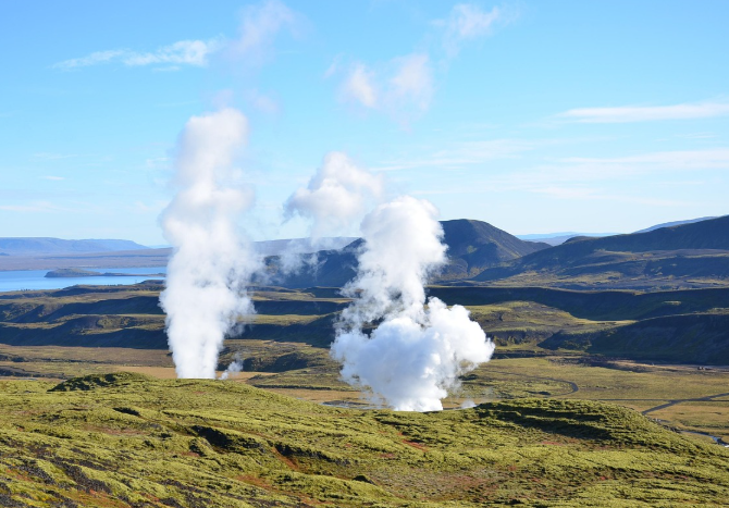 中國和冰島對加強(qiáng)地?zé)岷途G色轉(zhuǎn)型合作進(jìn)行聯(lián)合聲明